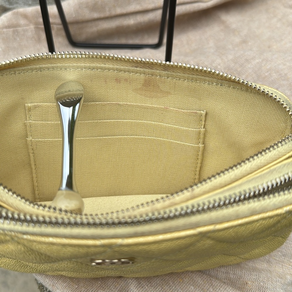 Chanel iridescent, yellow, Matelasse double zip wallet on a chain GHW RARE - Picture 11 of 12